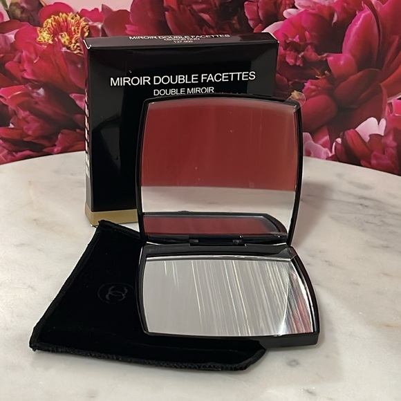 Chanel Mirror Duo Compact Double Facettes - Beautiful classic black 🎁💗🔥 - Picture 2 of 4